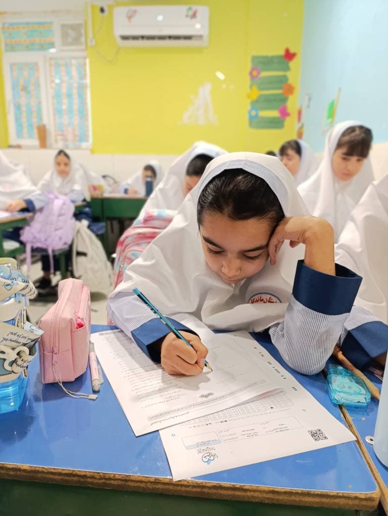 دبستان دخترانه دوره دوم ماندگار 2